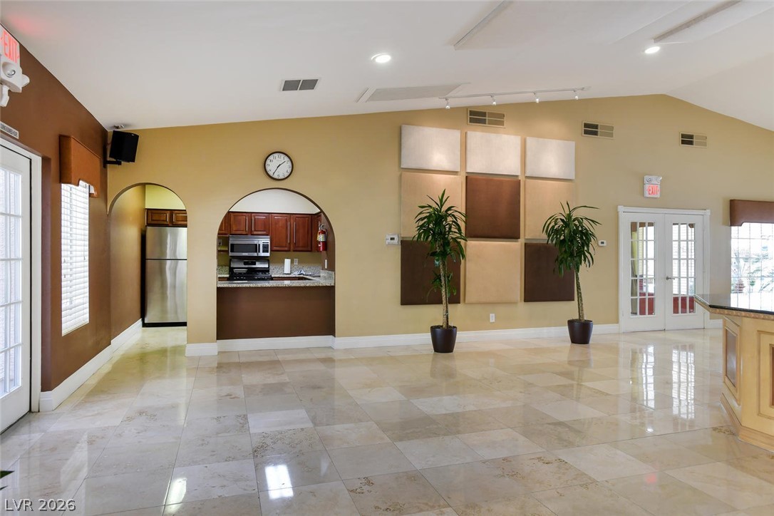 2200 South Fort Apache Road 2142