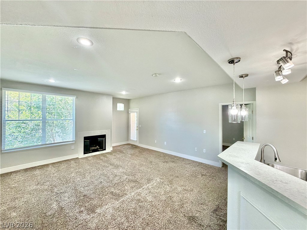 8555 West Russell Road 2018
