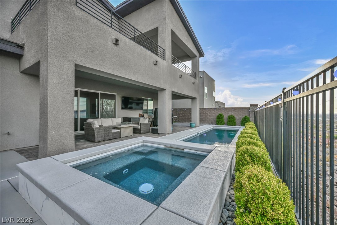 230 Shaded Canyon Drive