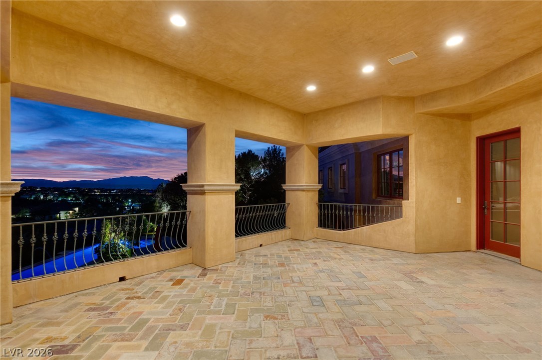 47 Club Vista Drive