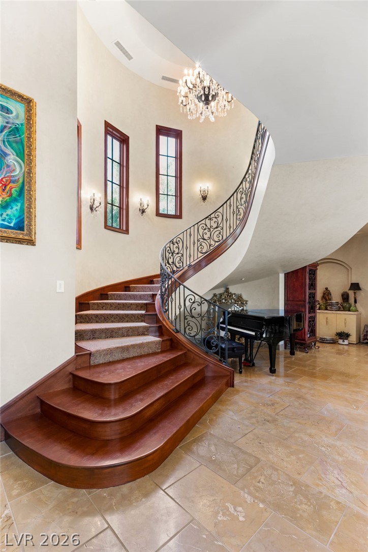 47 Club Vista Drive