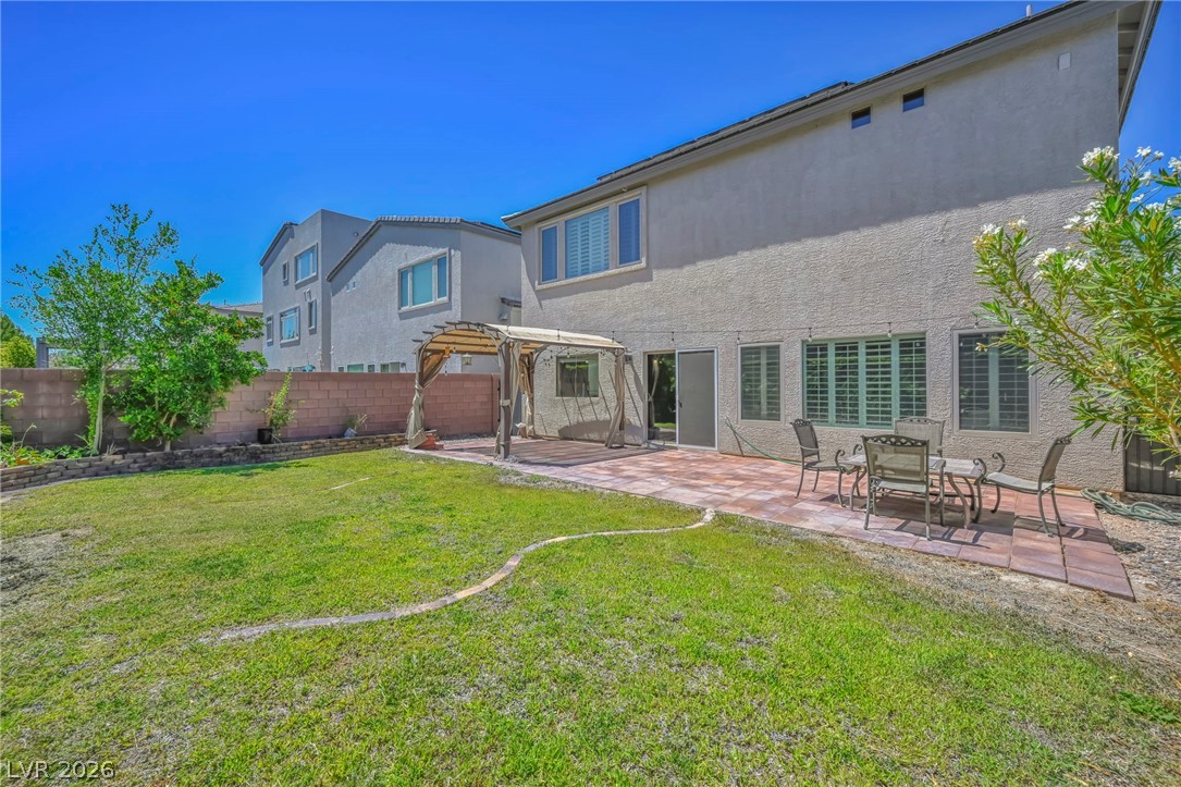 6571 Tangled Vines Avenue