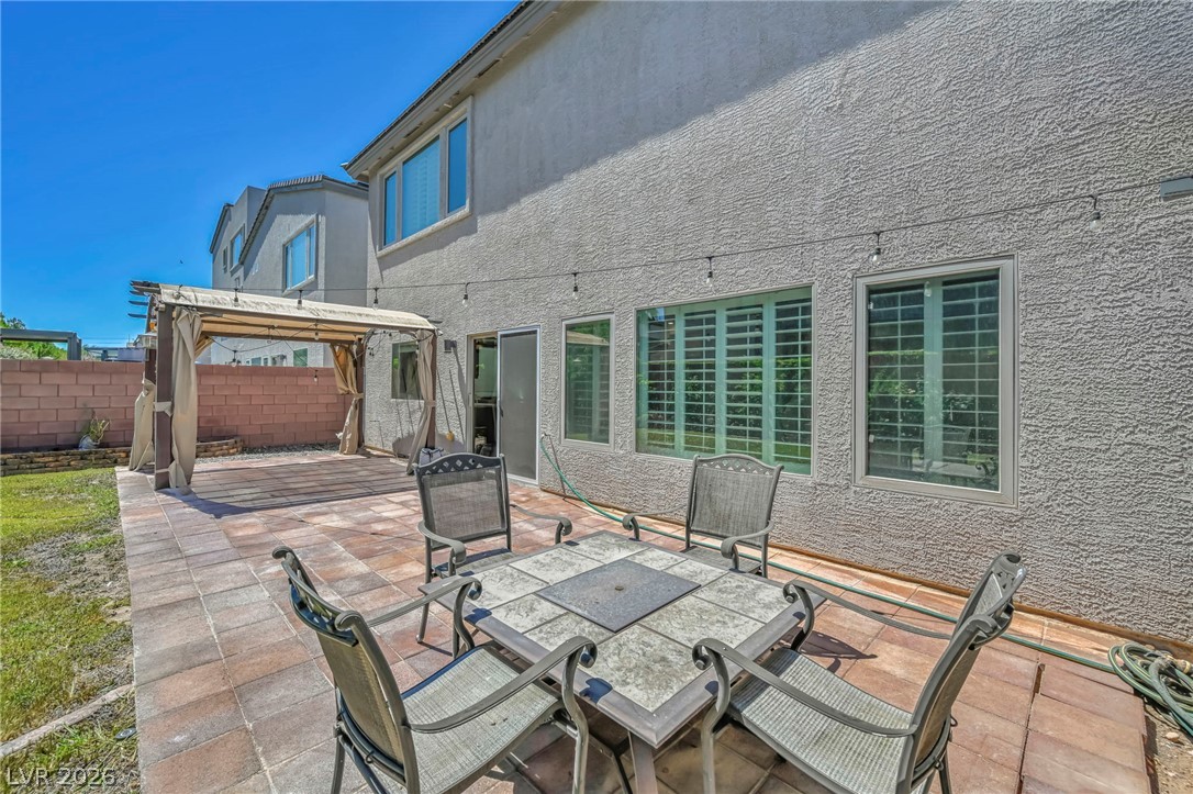 6571 Tangled Vines Avenue
