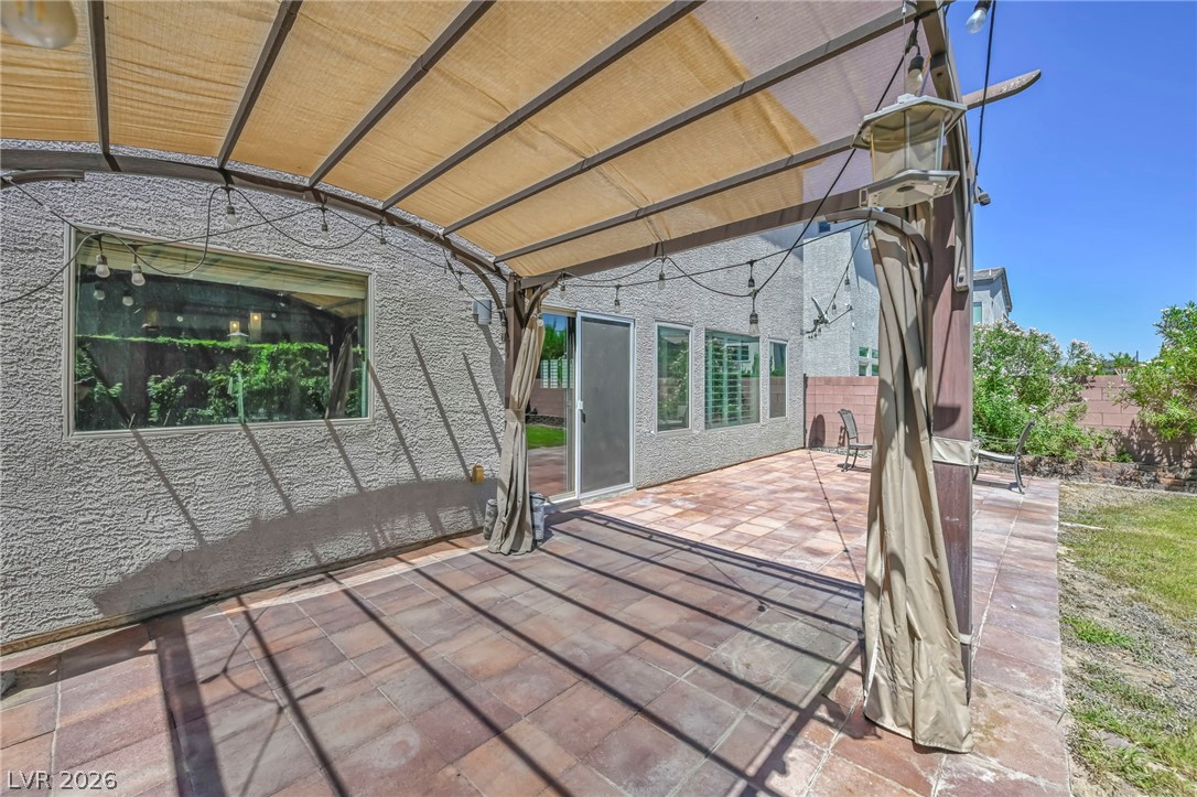 6571 Tangled Vines Avenue