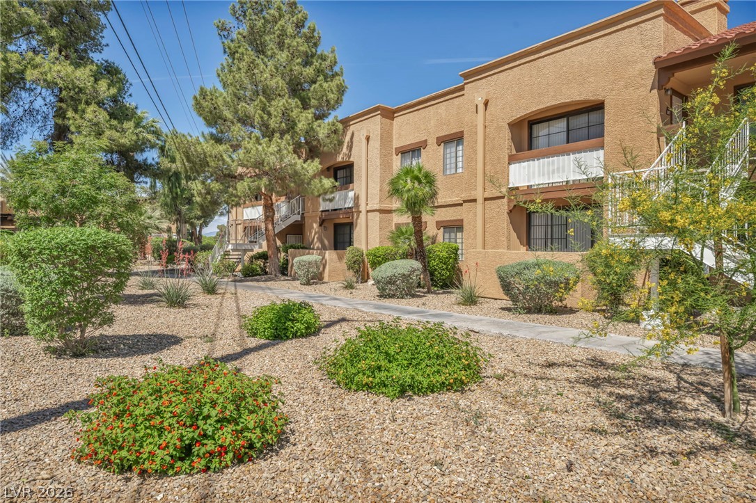 5118 South Jones Boulevard 206
