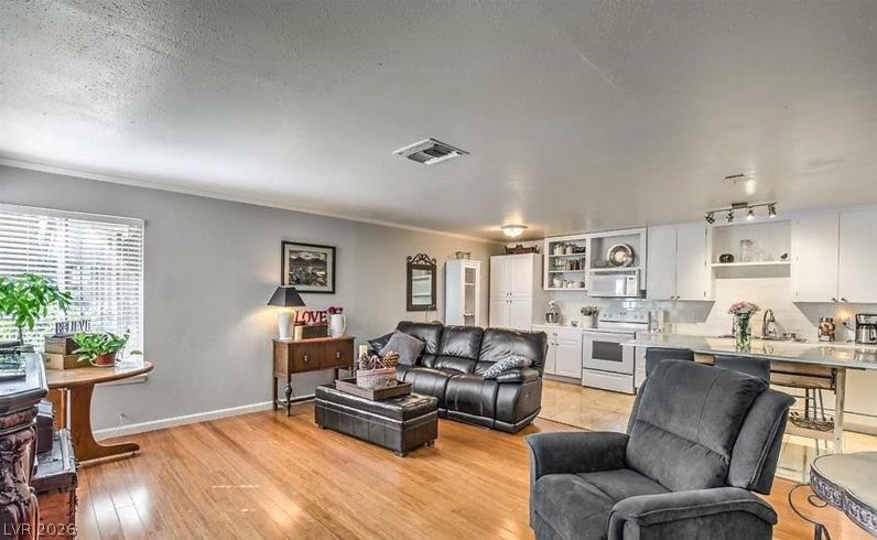 1454 Elizabeth Avenue 2