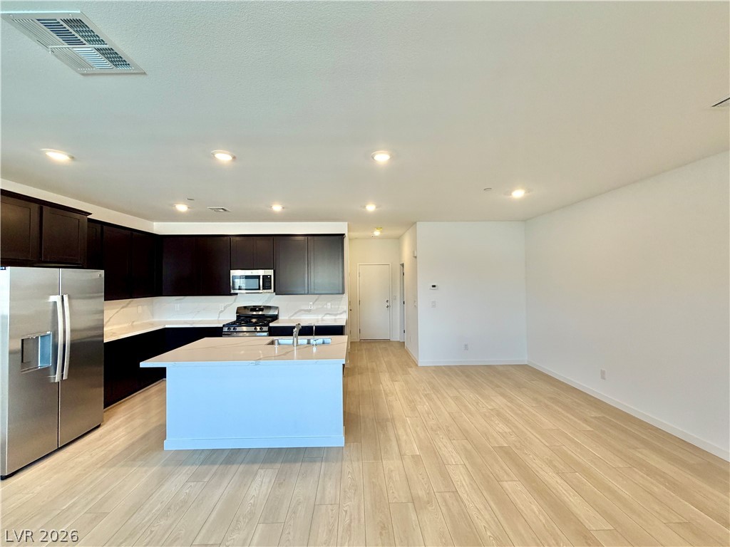 1502 Eva Crossing Place