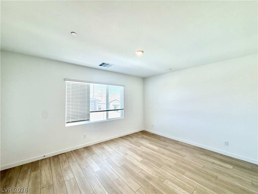 1502 Eva Crossing Place