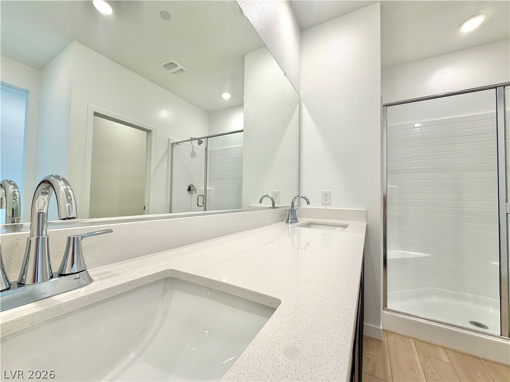 1502 Eva Crossing Place