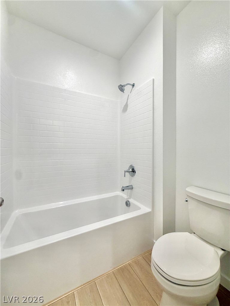 1502 Eva Crossing Place