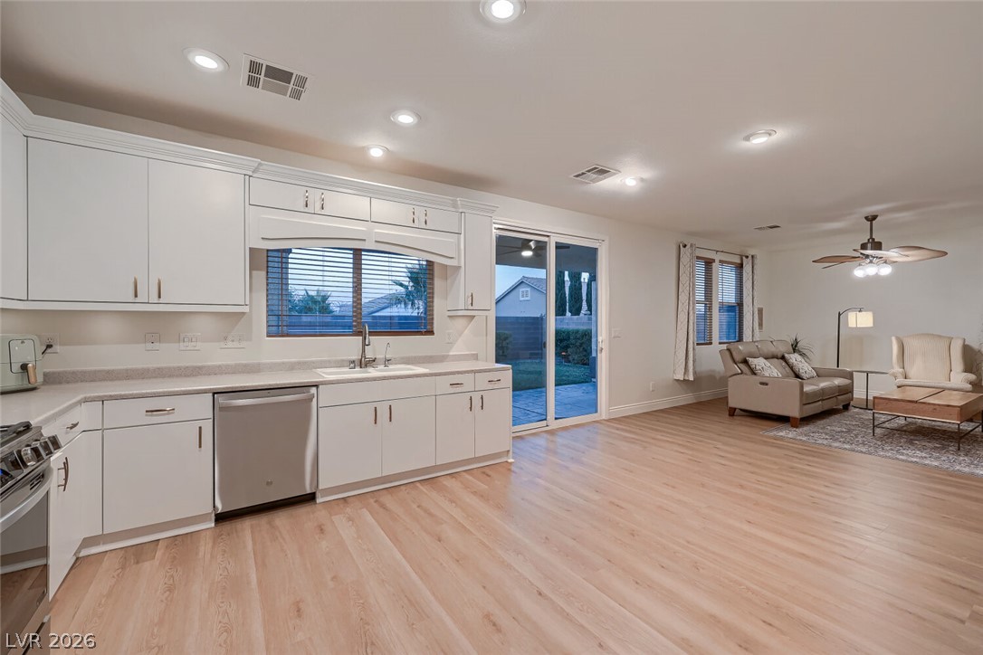 552 Playa Linda Place