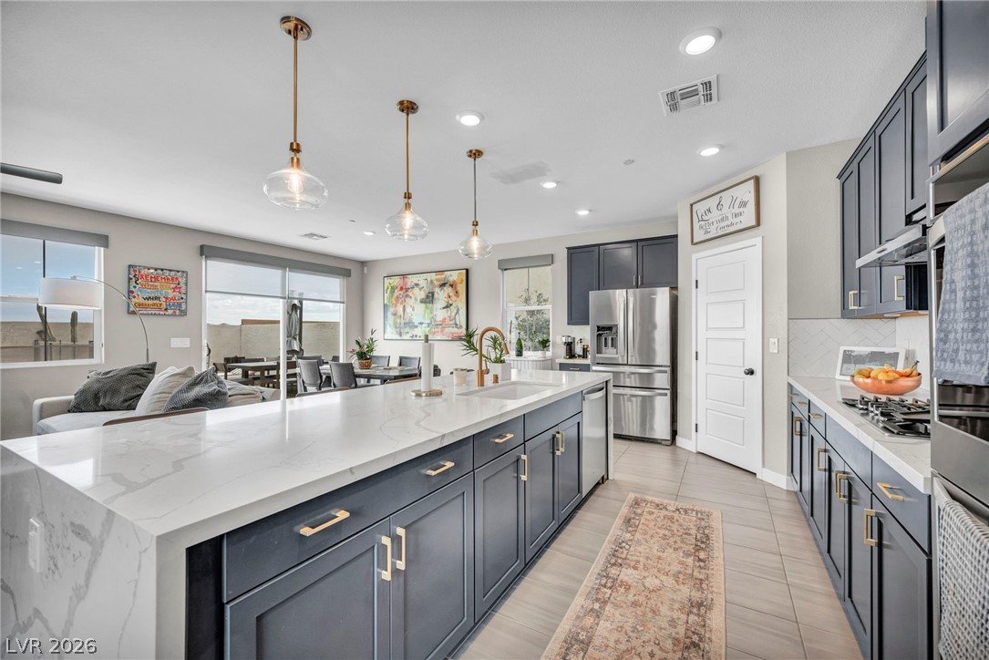 2394 Bellinzona Place
