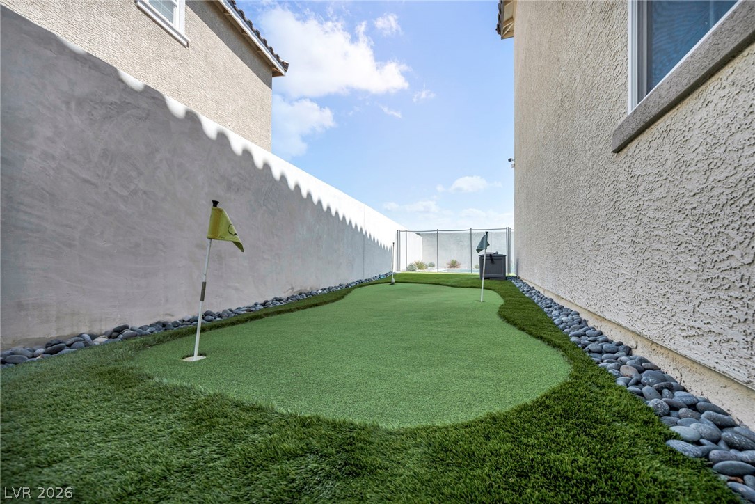 2394 Bellinzona Place