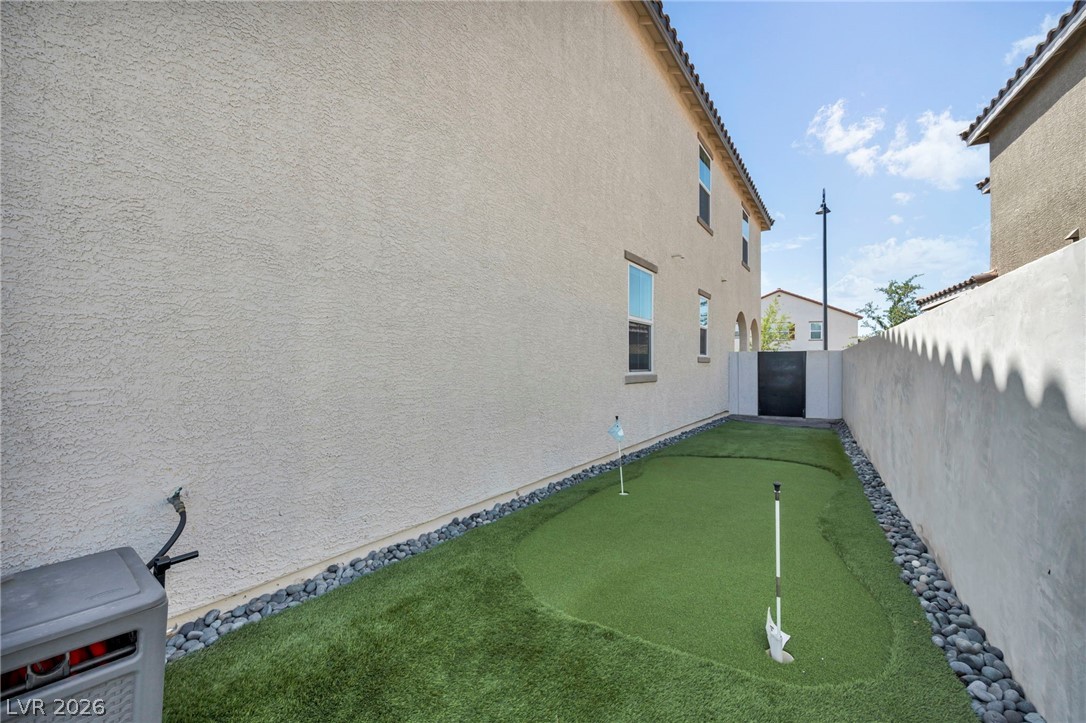 2394 Bellinzona Place