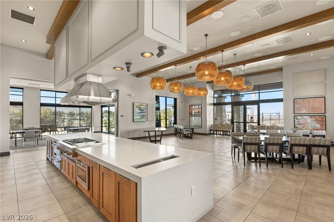 10179 Emerald Sunset Court