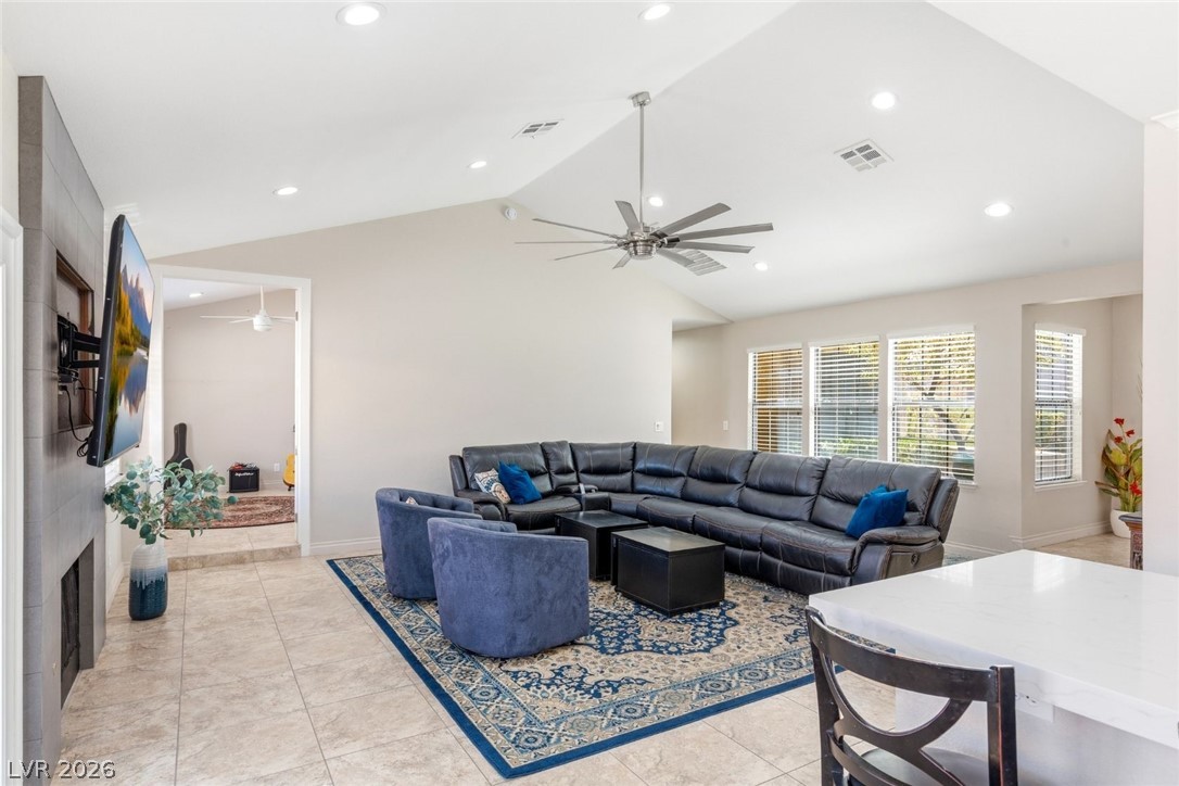 219 North Cimarron Road