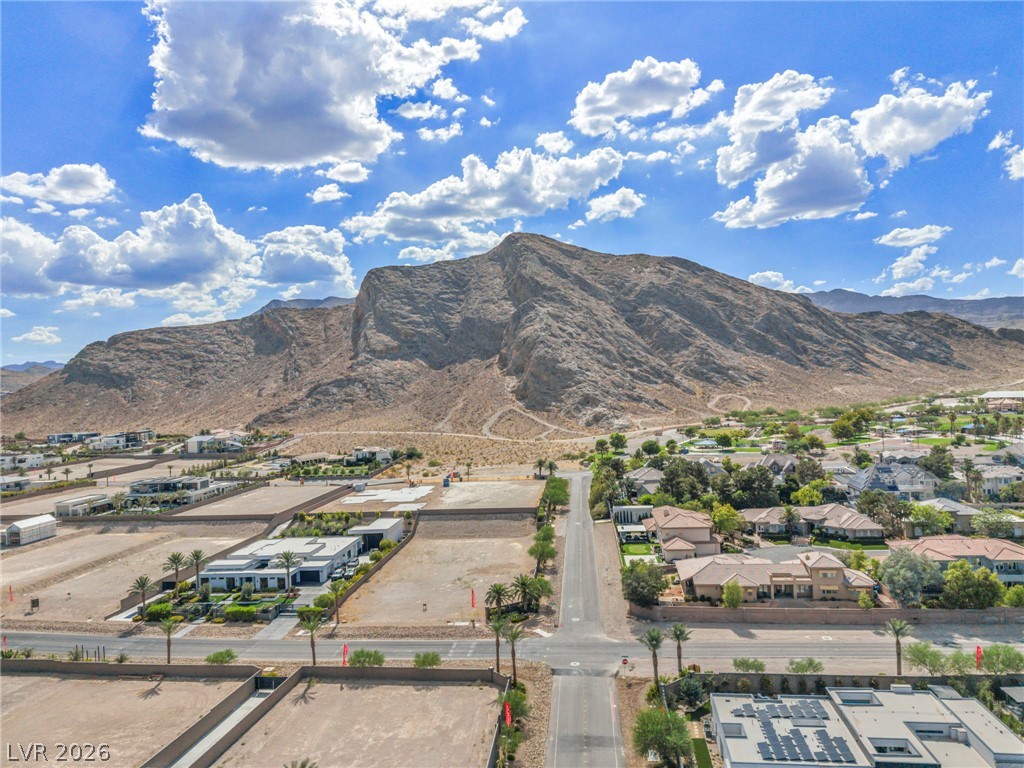 4141 North Grand Canyon Drive