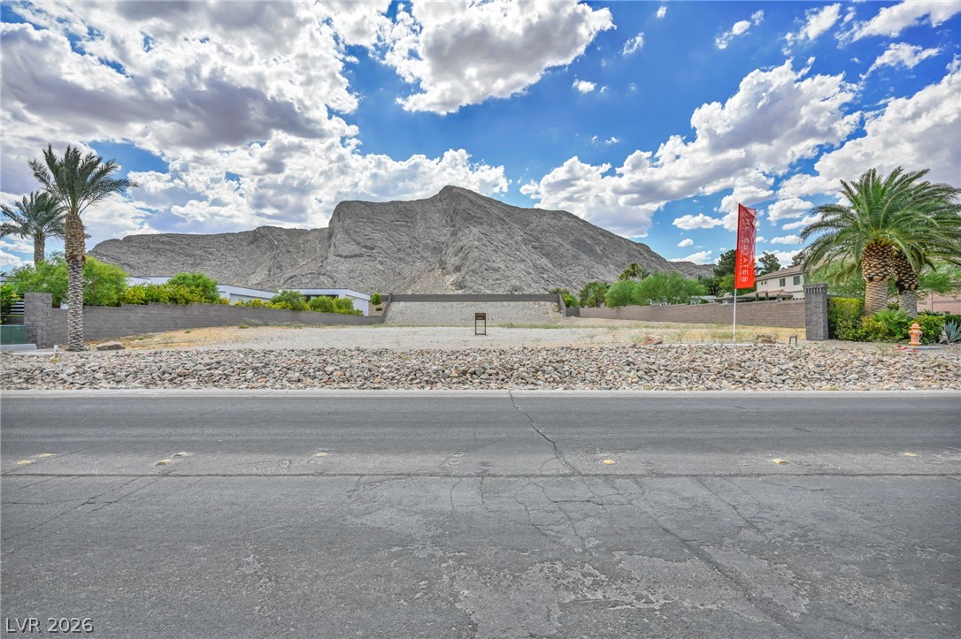 4281 North Grand Canyon Drive
