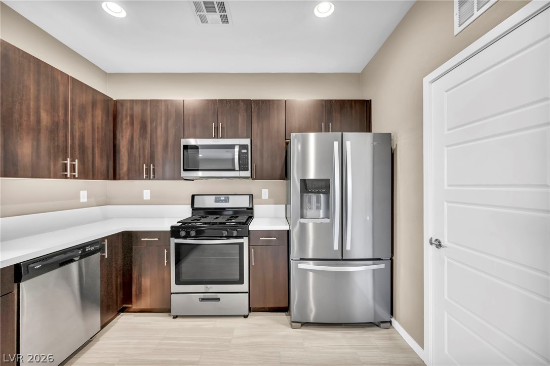 11238 Essence Point Avenue 202