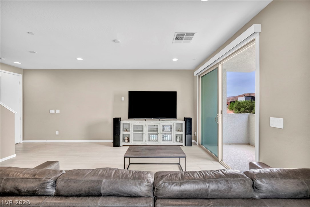 11238 Essence Point Avenue 202