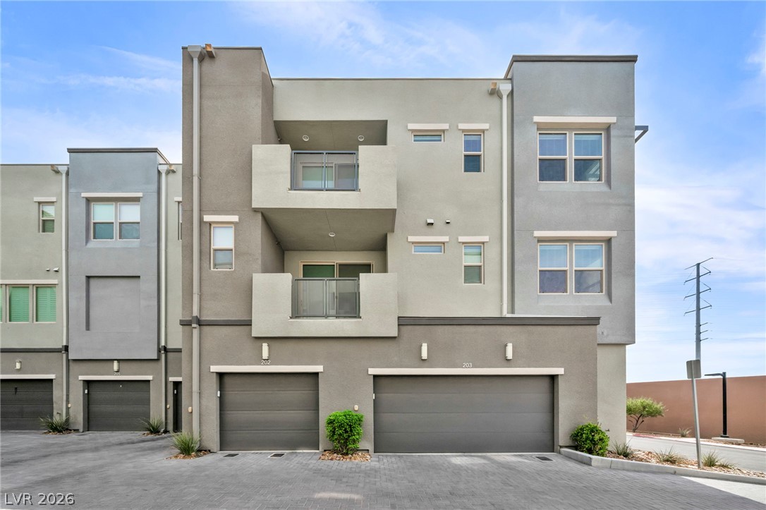 11238 Essence Point Avenue 202