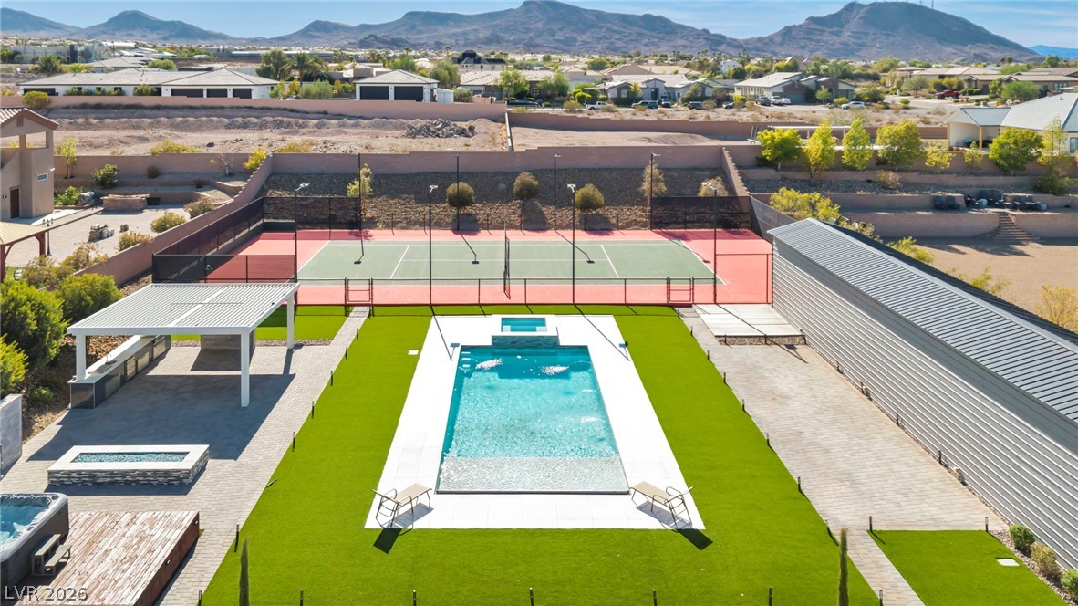 1121 Du Fort Hills Court