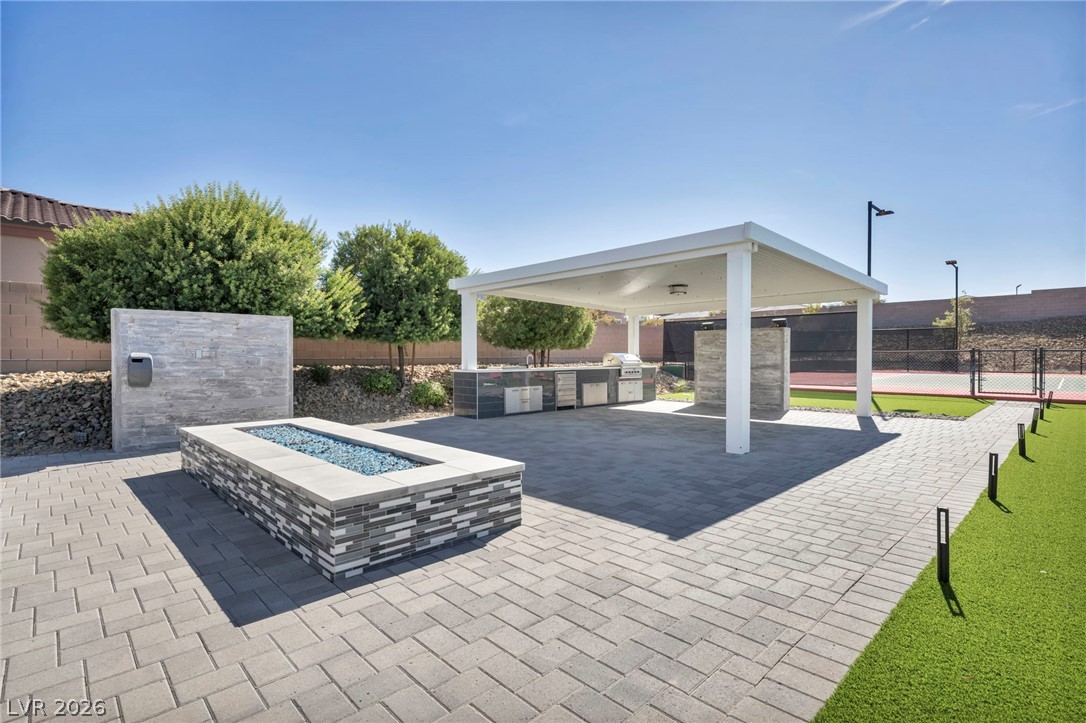 1121 Du Fort Hills Court