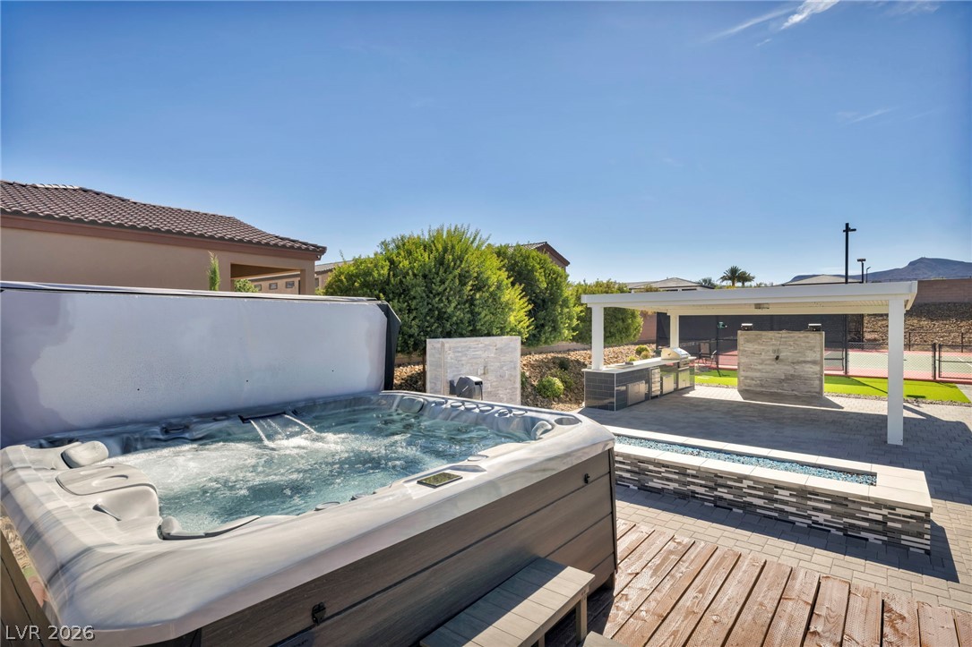 1121 Du Fort Hills Court