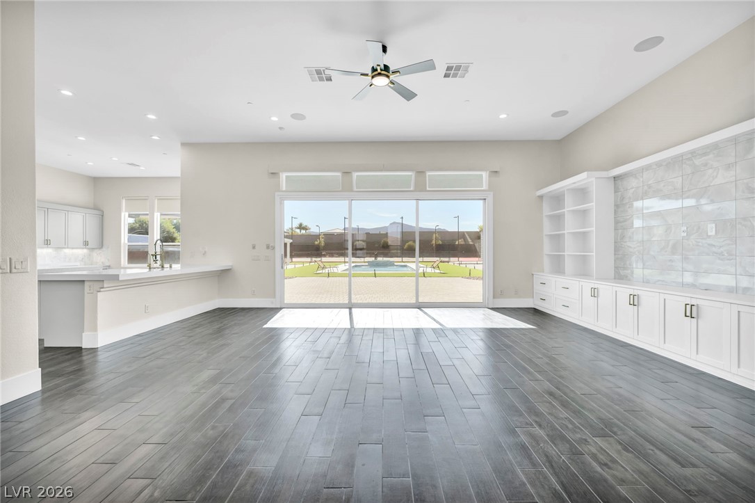1121 Du Fort Hills Court