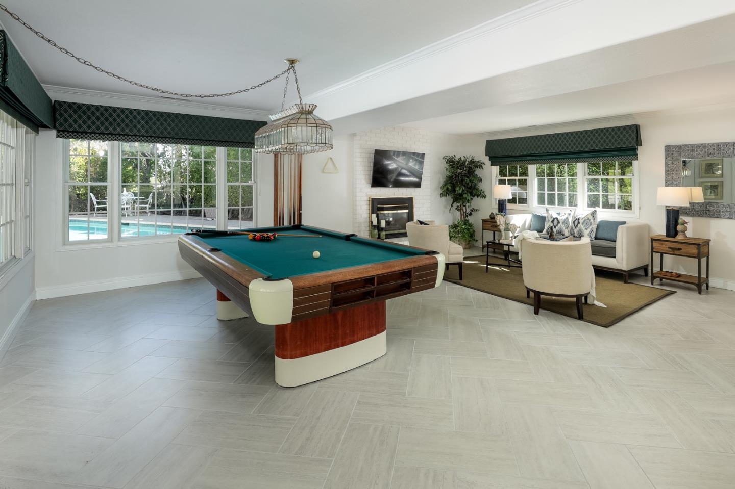 1009 Silver Hill Road