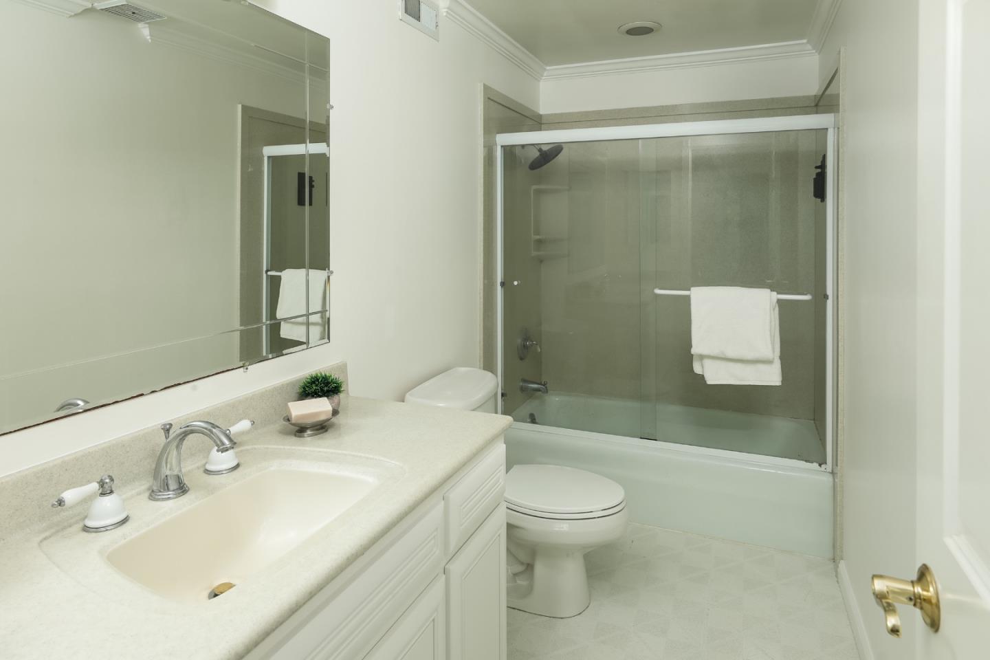 1009 Silver Hill Road