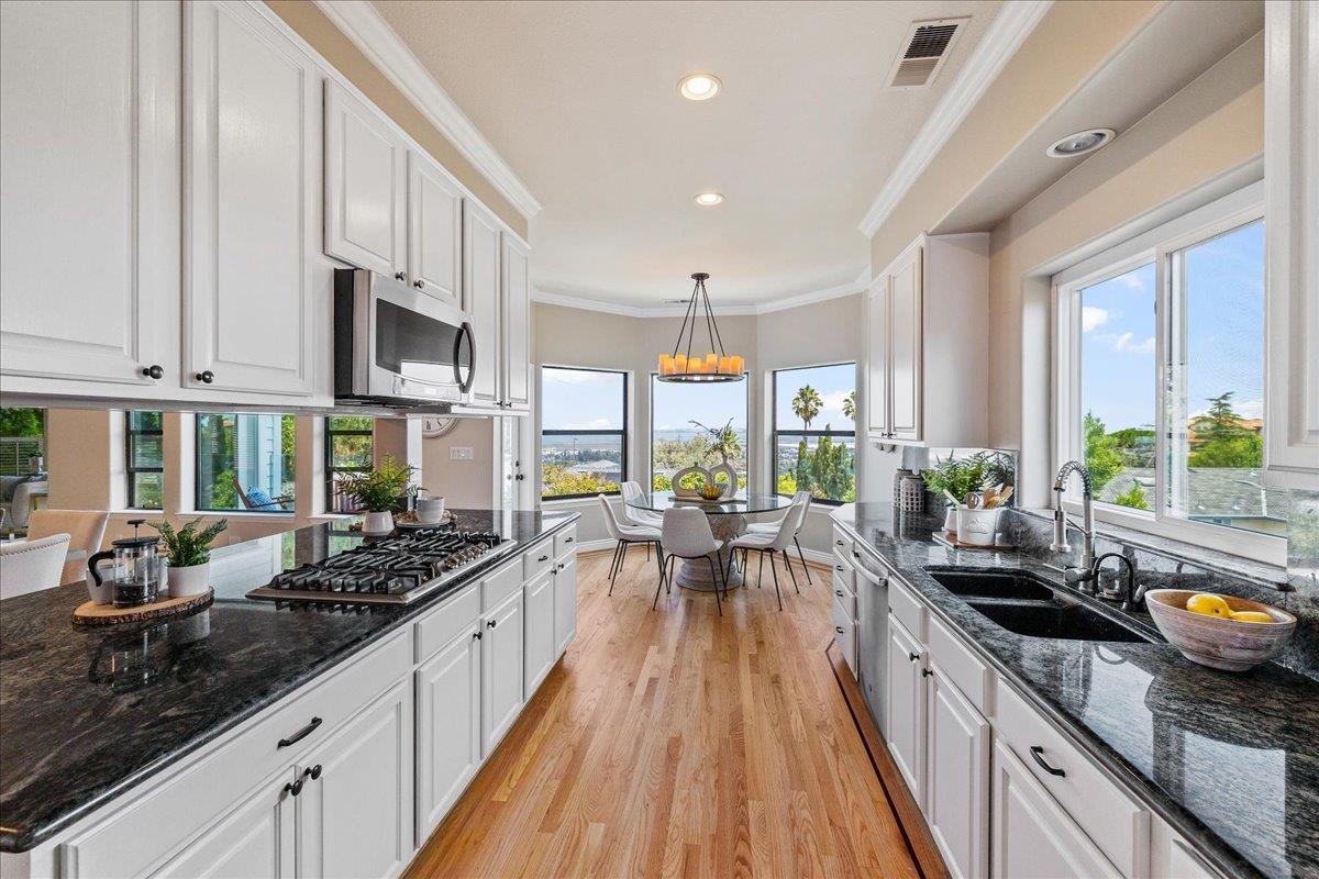 723 Temescal WAY