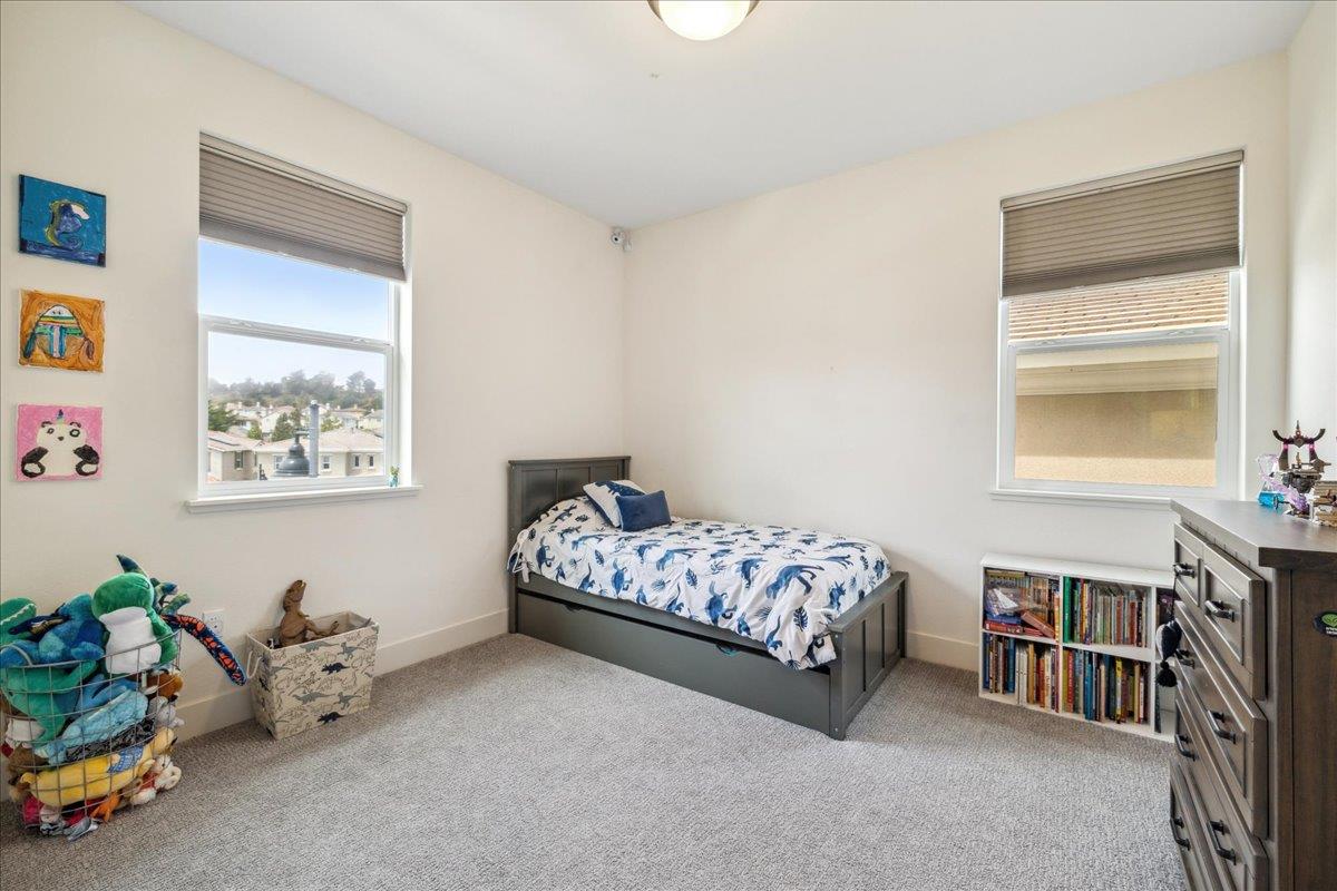 219 Miraluna DR