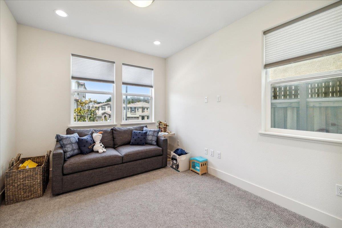 219 Miraluna DR