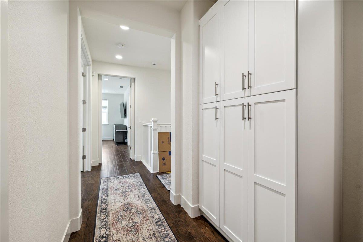 219 Miraluna DR