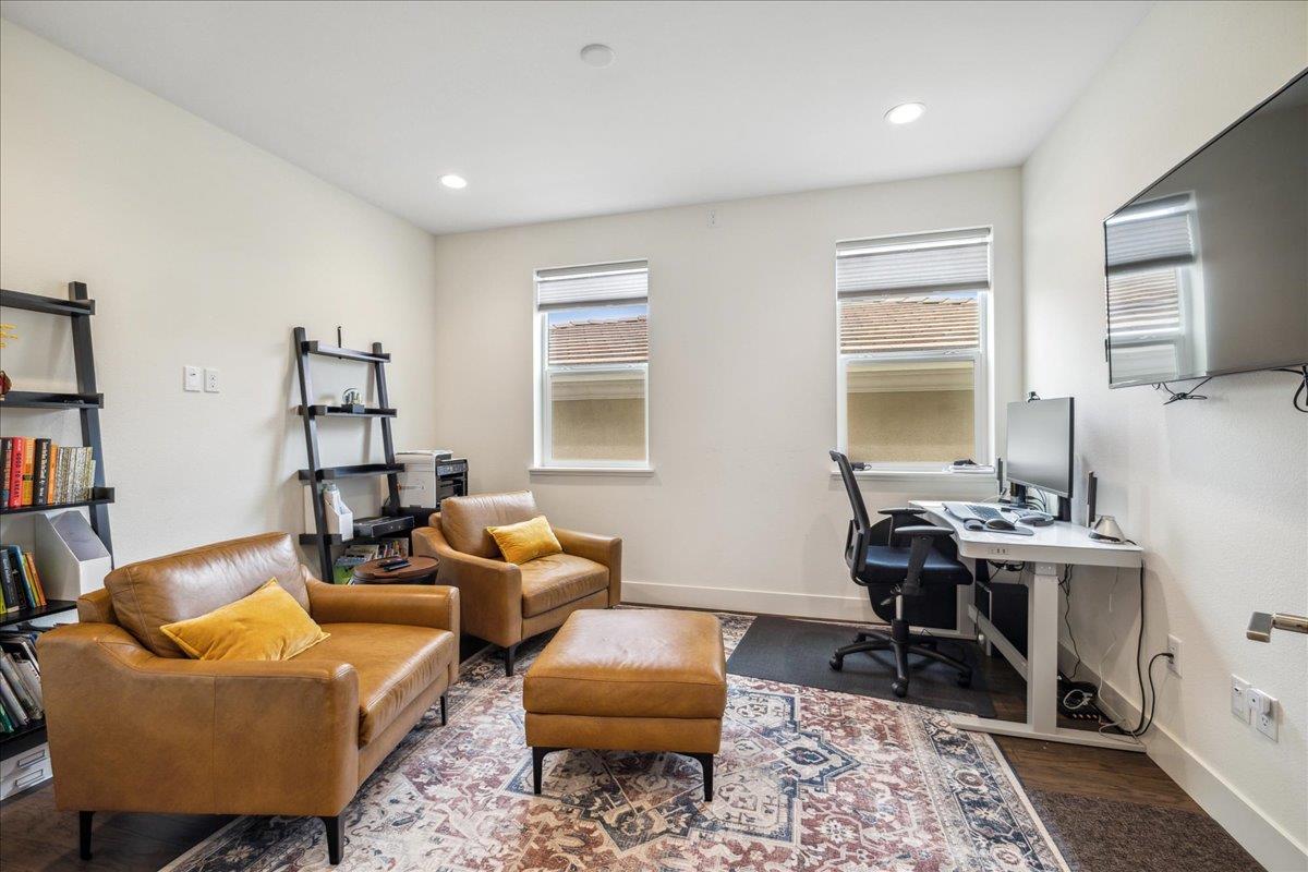 219 Miraluna DR