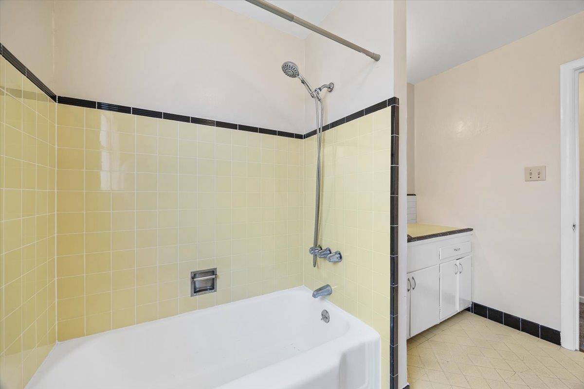 440 Rutherford Avenue