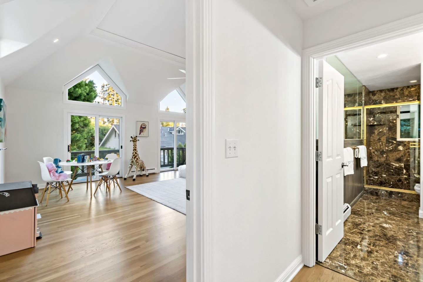 136 Finger Avenue