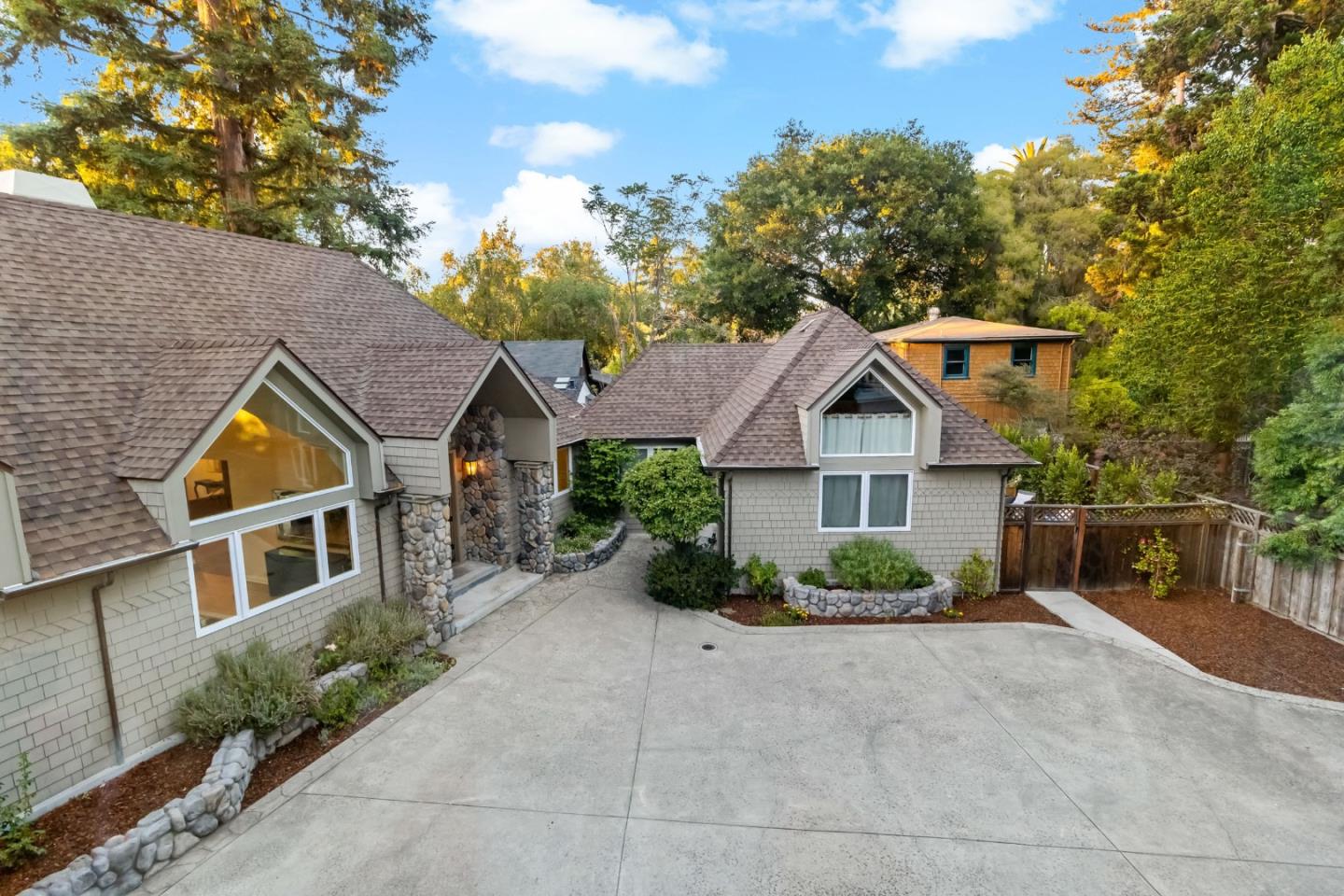 136 Finger Avenue