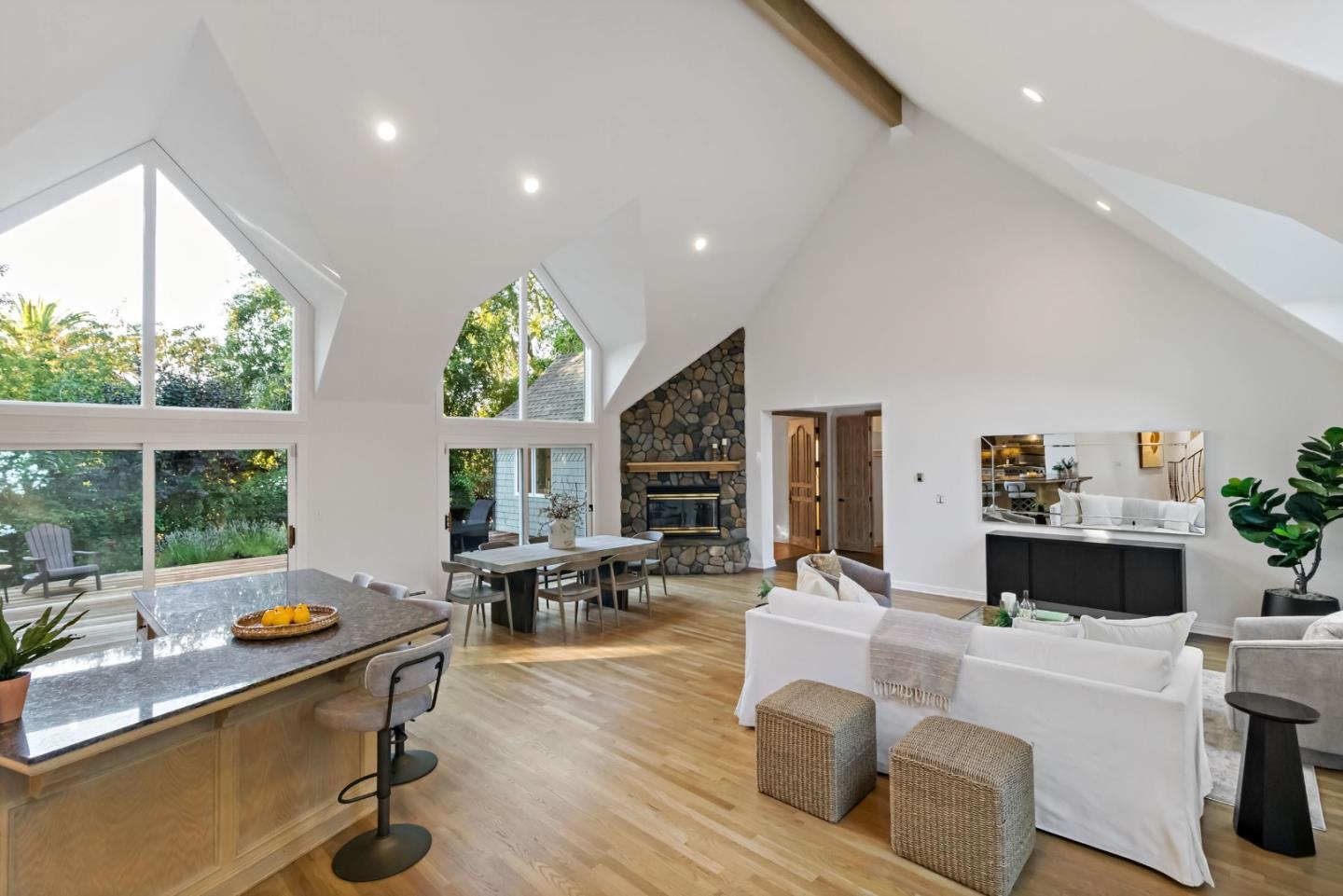 136 Finger Avenue