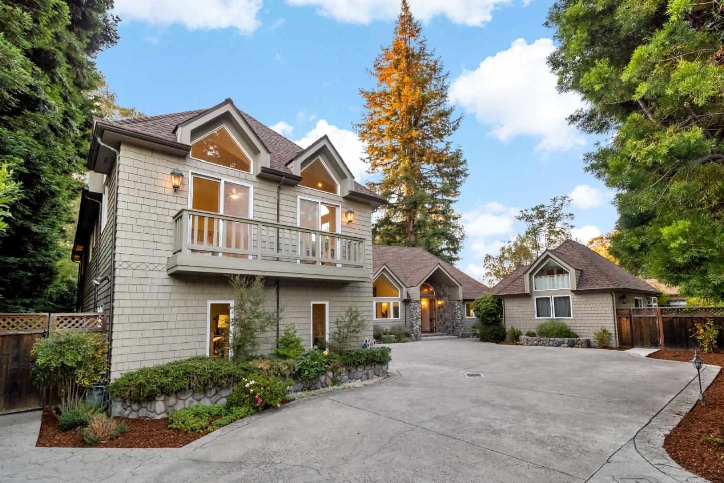 136 Finger Avenue