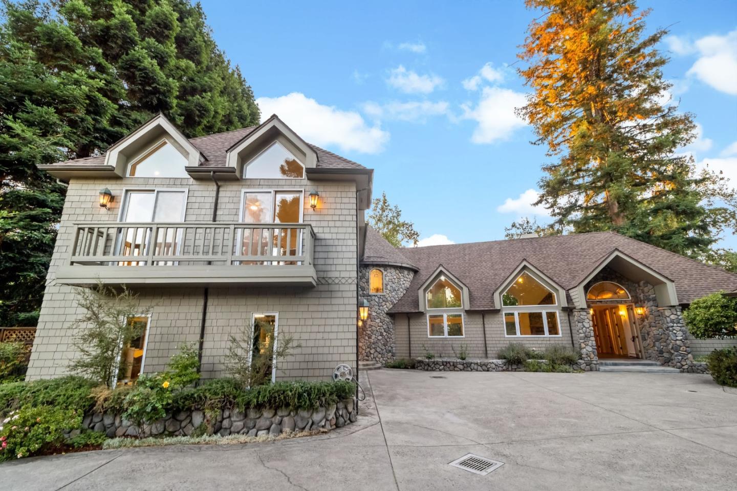 136 Finger Avenue