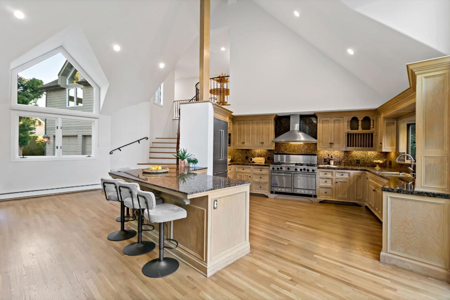 136 Finger Avenue