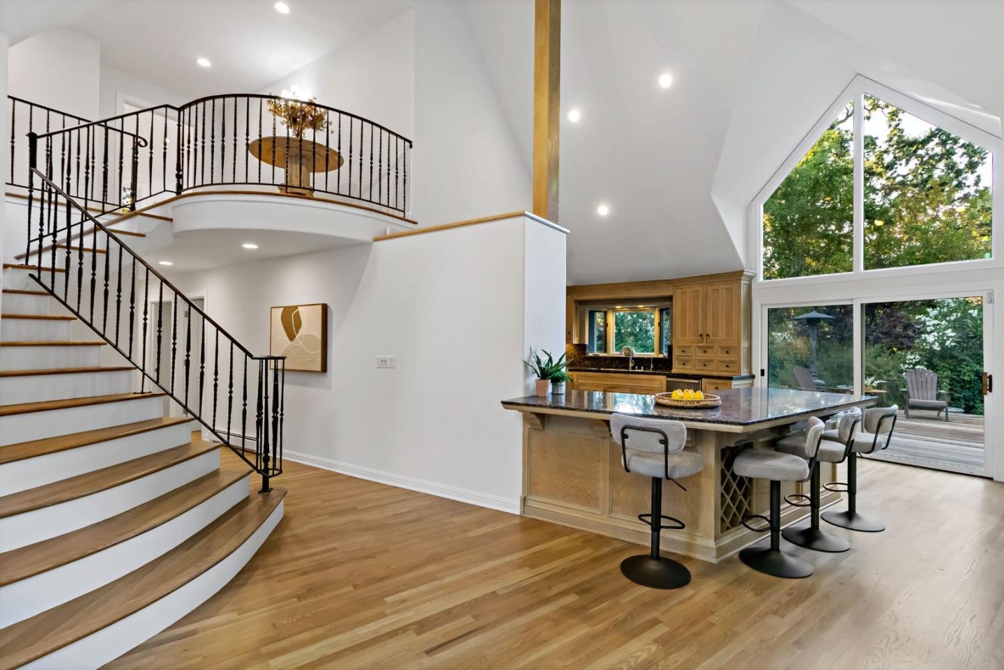 136 Finger Avenue