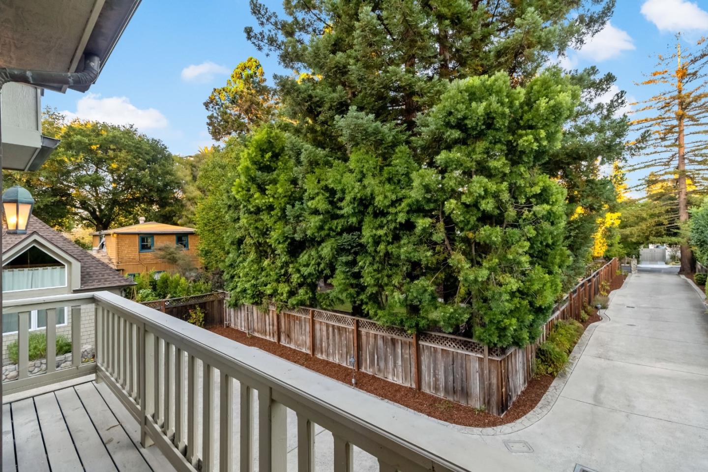 136 Finger Avenue