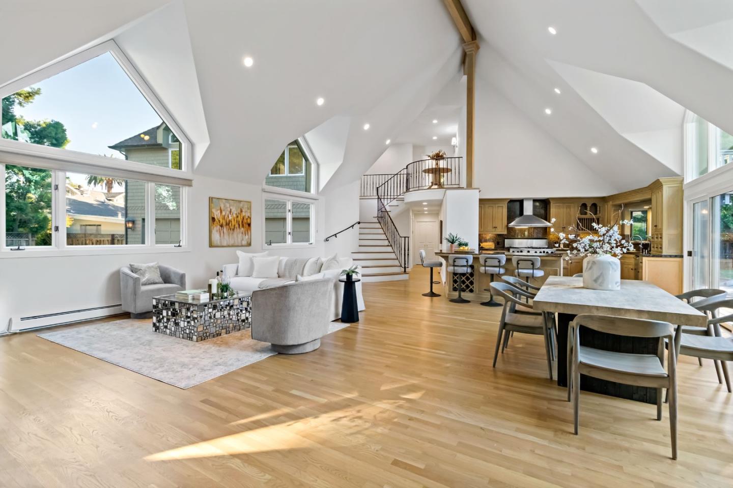 136 Finger Avenue