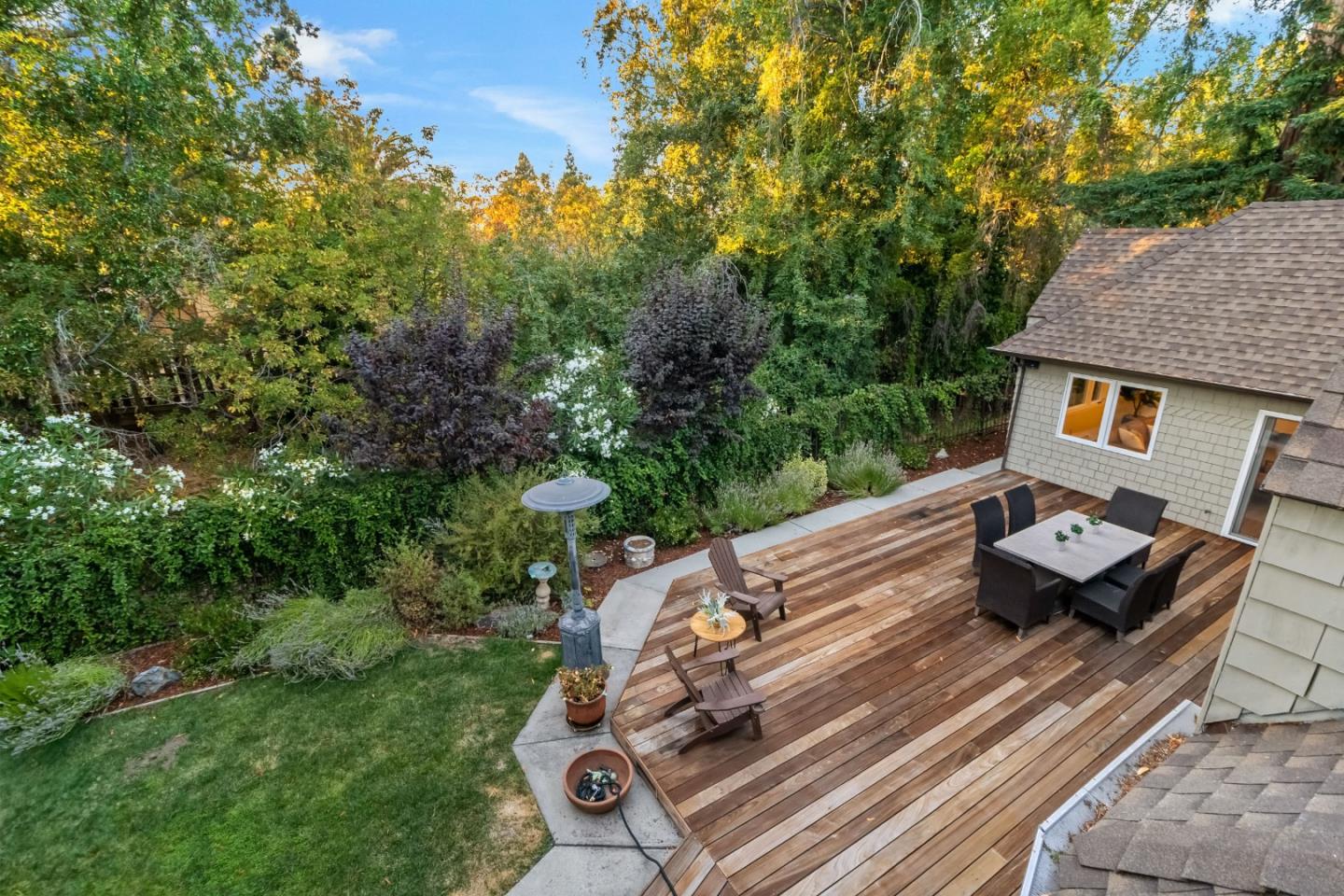 136 Finger Avenue