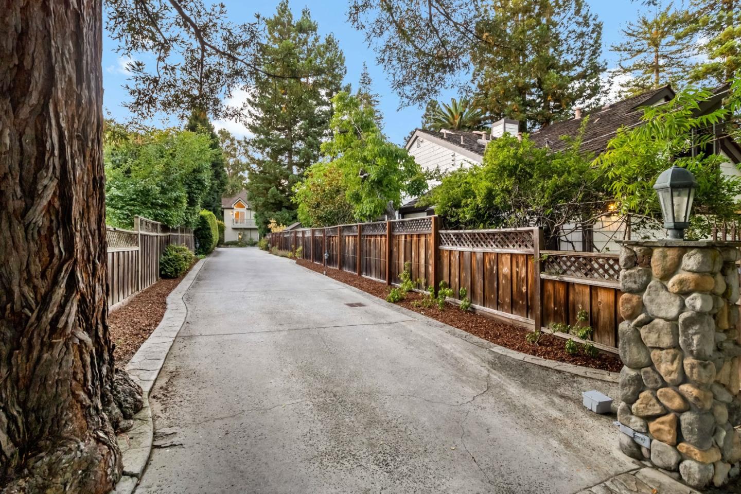 136 Finger Avenue