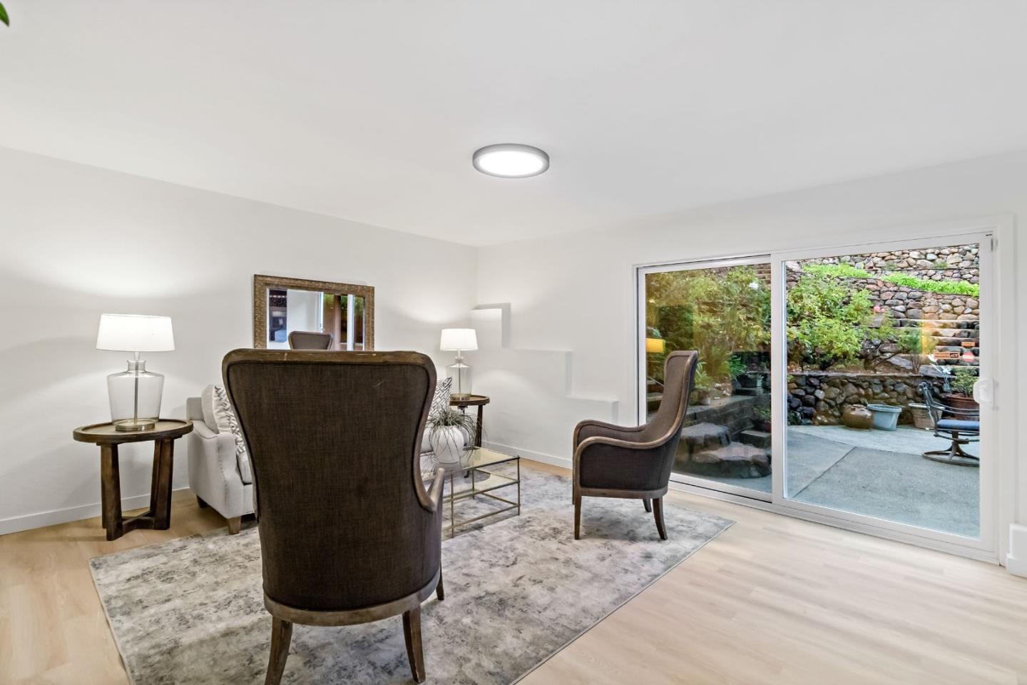 3848 Vineyard Drive