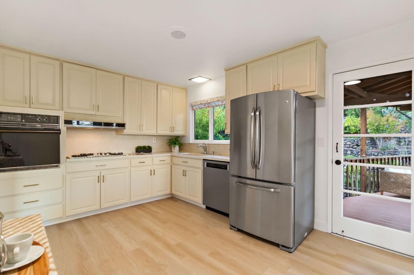 3848 Vineyard Drive